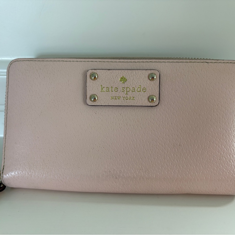 Kate Spade Light Pink Wallet